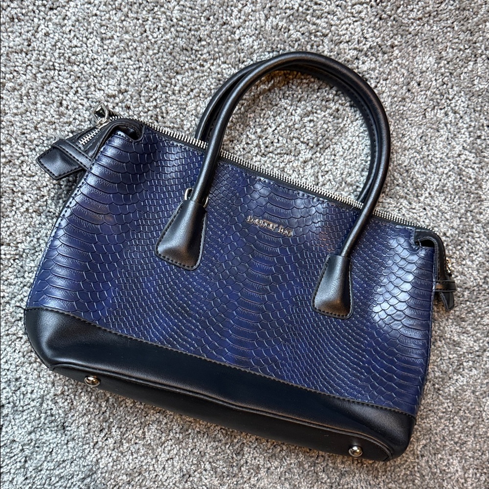 London Fog Shoulder Bag